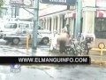 Mujer Se Desnuda En Plena Calle & Desea Hacer El Amor Con Una Estatua