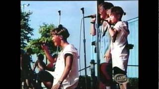 Watch Hanson Pick Me Up video