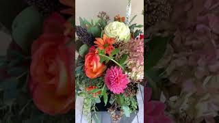 Beautiful flower arrangement for the Autumn season!