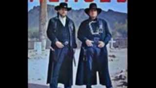 Watch Waylon Jennings  Johnny Cash Even Cowgirls Get The Blues video
