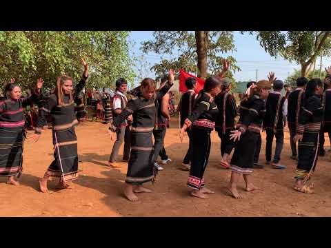 Vũ Điệu Cồng Chiêng Tây Nguyên (nét đẹp bản sắc dân tộc, đồng bào người Jrai)