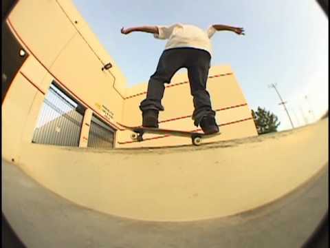 AMIR GT - CLIP OF THE DAY - ISSEY YUMIBA 5-0 KICKFLIP OUT !!!!