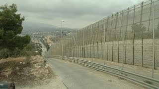 Au Maroc, Les Migrants Rêvent De Rejoindre Melilla, Ville Autonome Espagnole - 2406