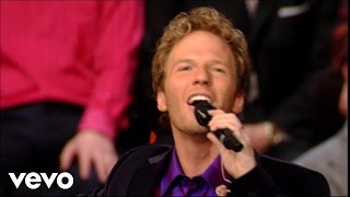 Watch Gaither Vocal Band Jesus Loves Me video