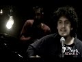 Pinhani - Çok Aşık (Akustik) klip izle