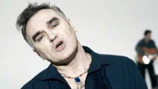 Watch Morrissey Im Throwing My Arms Around Paris video