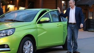Президенту представили новую модель «АвтоВАЗа» – автомобиль «Лада Веста»