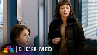 Frosts Patients Dad Stands Up To His Wife Chicago Med Nbc