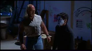 Suburban Commando - Hulk Hogan Punches A Mime