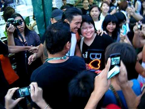Sek Loso Micro BigAss Bodyslam-Rock Thai Music Fest-คนไทยให้กันได้ 2 thumb