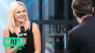 Malin Akerman Talks About Her Difficult Costume From Watchmen