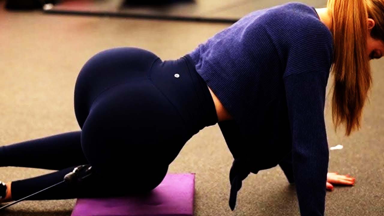 Laurie Yoga Pants Masturbation 6