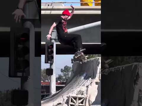 Christopher Hiett Kills it in New Video #skateboarding #skateboard #berrics #skatecrunch