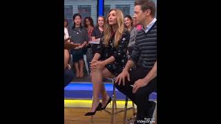 Elizabeth Olsen Y Legs