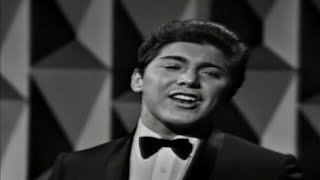 Watch Paul Anka Remember Diana video