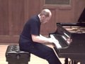 Naoumoff plays his own piano transcription of Nadia Boulanger's Lux Aeterna