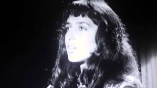 Watch Joan Baez What You Gonna Call Your Pretty Little Baby video