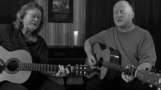 Watch Christy Moore Does This Train Stop On Merseyside video