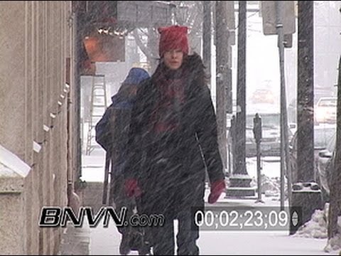 3/8/2004 Minneapolis, MN Heavy Snow Stock Video