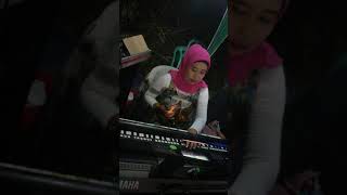 Ini Bunda Neneng