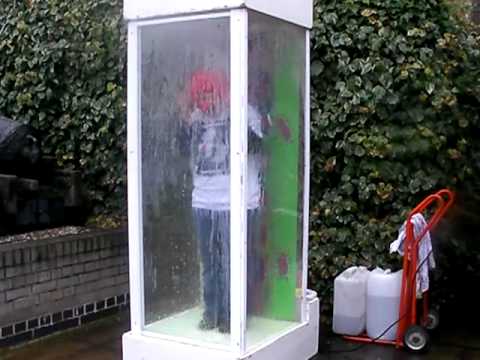 Vanessa Clandfield gunged for comic relief