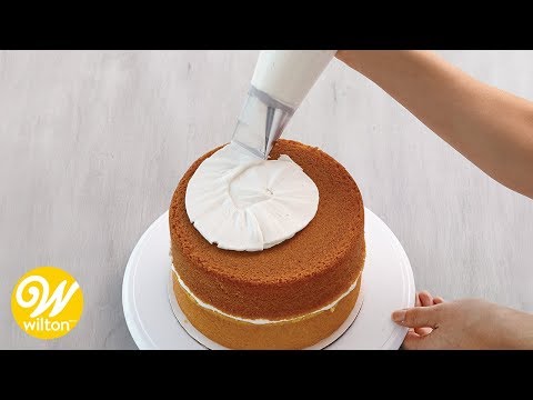 How to Ice a Cake Using Tip #789 | Wilton