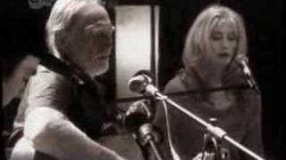 Video Angel eyes (with emmylou harris) Willie Nelson