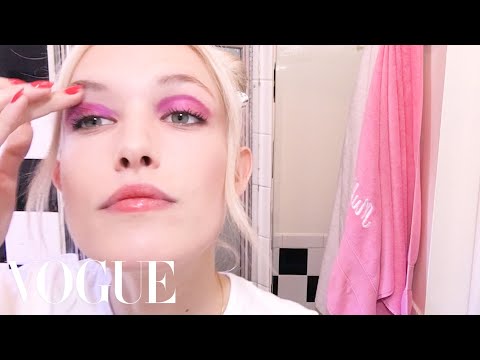 The Perfect After-Dark Beauty Look With It-Girl Carlotta Kohl 