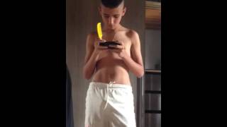 Matheus Dançando Quadradinho Kkk