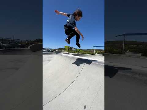 Skating the skate park with Dave Bachinsky ‼️ #skateclipsdaily #ramp #skateboarding #skateramp