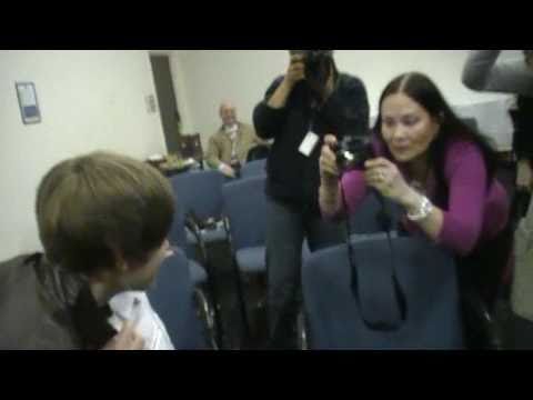 Justin Bieber saying hi to my justin bieber guitarist dan kanter. Justin Bieber saying hi to my