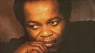 Watch Lou Rawls Auld Lang Syne video