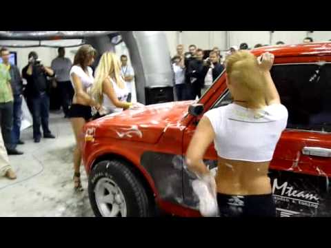Sexy Car Wash 3 dB Drag Girls @ MTM Moto Show Warszawa 2009