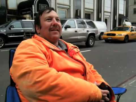 Thumb Video of Greg Packer, the first person to buy an iPad in NY