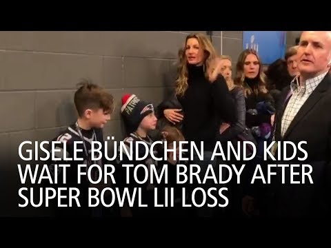 Gisele Bündchen and Kids Wait for Tom Brady After Super Bowl LII Loss