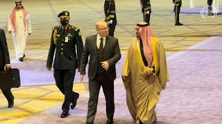 الوزير الأول يمثل رئيس الجمهورية بالرياض في القمة العربية-الصينية للتعاون والتنمية