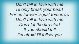 Watch Barry Manilow Dont Fall In Love With Me video
