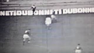 B9-QXMHOW_o Video Image