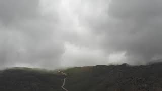 Nemrut Dağı'nda hava yağışlı bir manzara