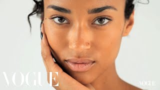 Model Wall Anais Mali - Vogue