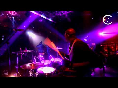 iConcerts - Akon - You Are So Beautiful (Live)