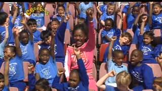 Watch Boogie Beebies Football Shimmy video