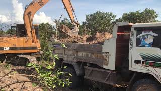 Making Working Dump Truck Cutting Hill Excavator