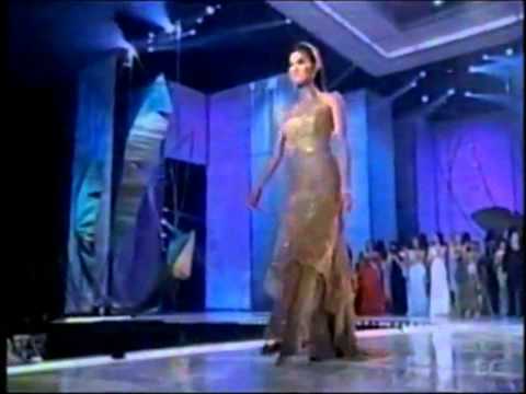 Justine Pasek ( Panama ), Miss Universe 2002 - Farewell Walk