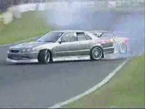 nissan skyline drift