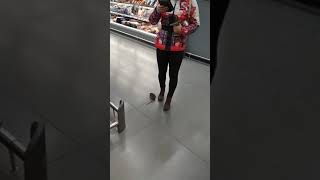Видео Крыса в "Ленте" Казань улица.Адоратского от Анастасия Воробьева, улица Адоратского, Казань, Россия