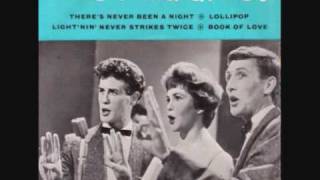 Watch Mudlarks Lollipop video