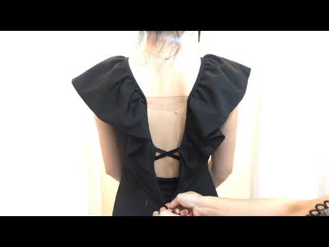 Hướng dẫn mặc áo lót cho váy hở lưng
