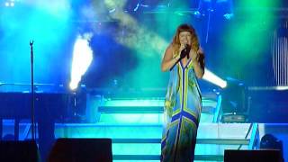 Watch Noemi Un Fiore In Una Scatola video