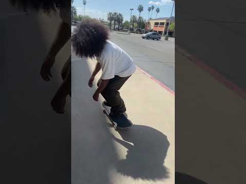 Haven’t seen these combos since the 90s #pizzaskateboards #skateboarding #rahim